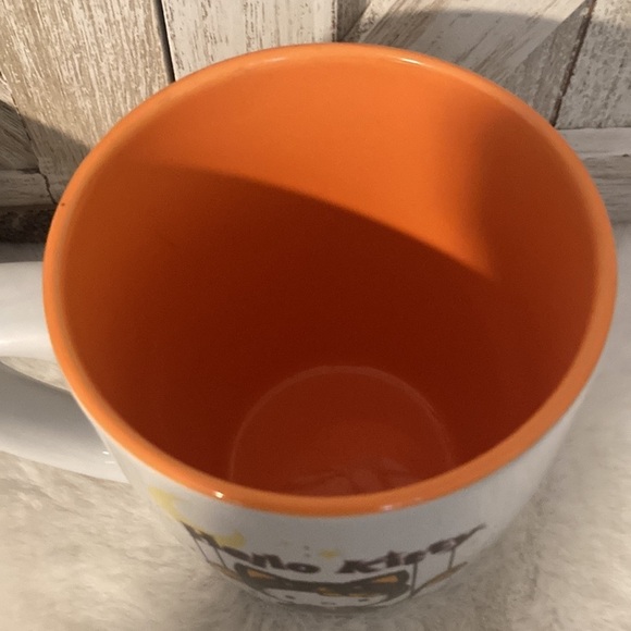 Hello Kitty Halloween Mug - Picture 4 of 6